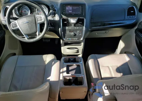 2013 Chrysler Town & Country Touring from USA, damaged, VIN 2C4RC1BG1DR604537